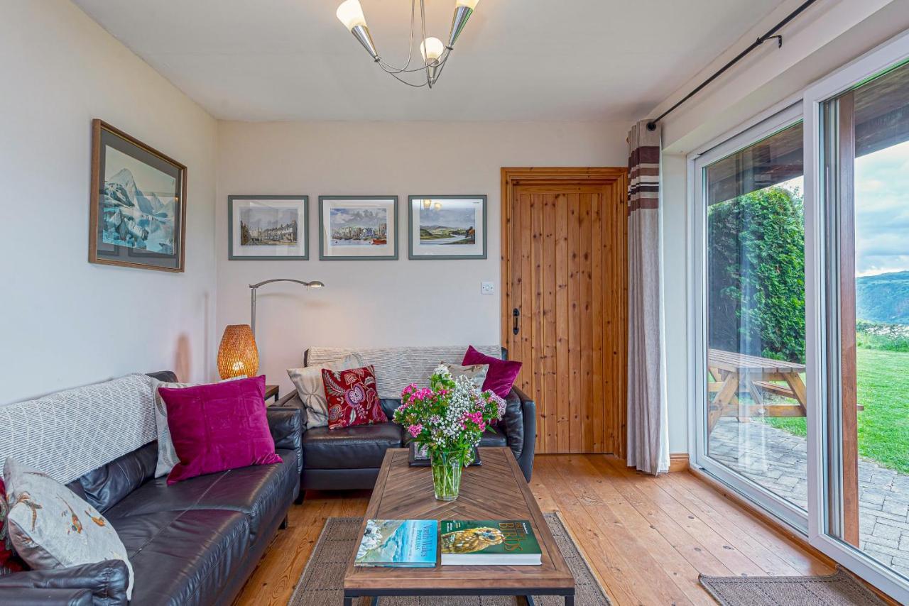 Laurel - Pet-Friendly Cottage With Indoor Pool, Hot Tub & Panoramic Snowdonia Views Colwyn Bay Exterior foto