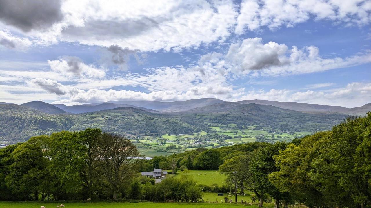Laurel - Pet-Friendly Cottage With Indoor Pool, Hot Tub & Panoramic Snowdonia Views Colwyn Bay Exterior foto