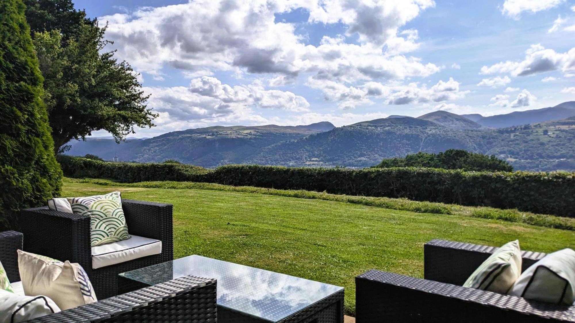 Laurel - Pet-Friendly Cottage With Indoor Pool, Hot Tub & Panoramic Snowdonia Views Colwyn Bay Exterior foto