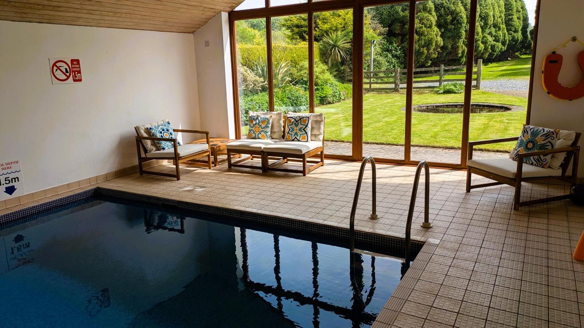 Laurel - Pet-Friendly Cottage With Indoor Pool, Hot Tub & Panoramic Snowdonia Views Colwyn Bay Exterior foto
